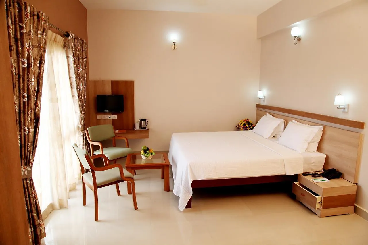 Hotel Polariz Parassinikkadavu 3*,