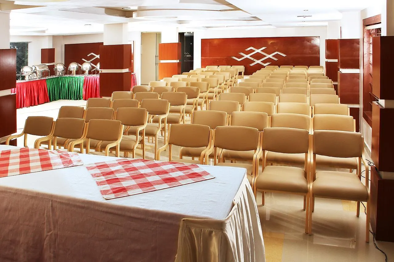 Hotel Polariz Parassinikkadavu