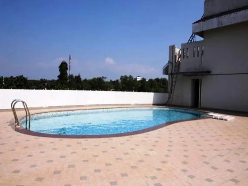 Hotel Polariz Parassinikkadavu