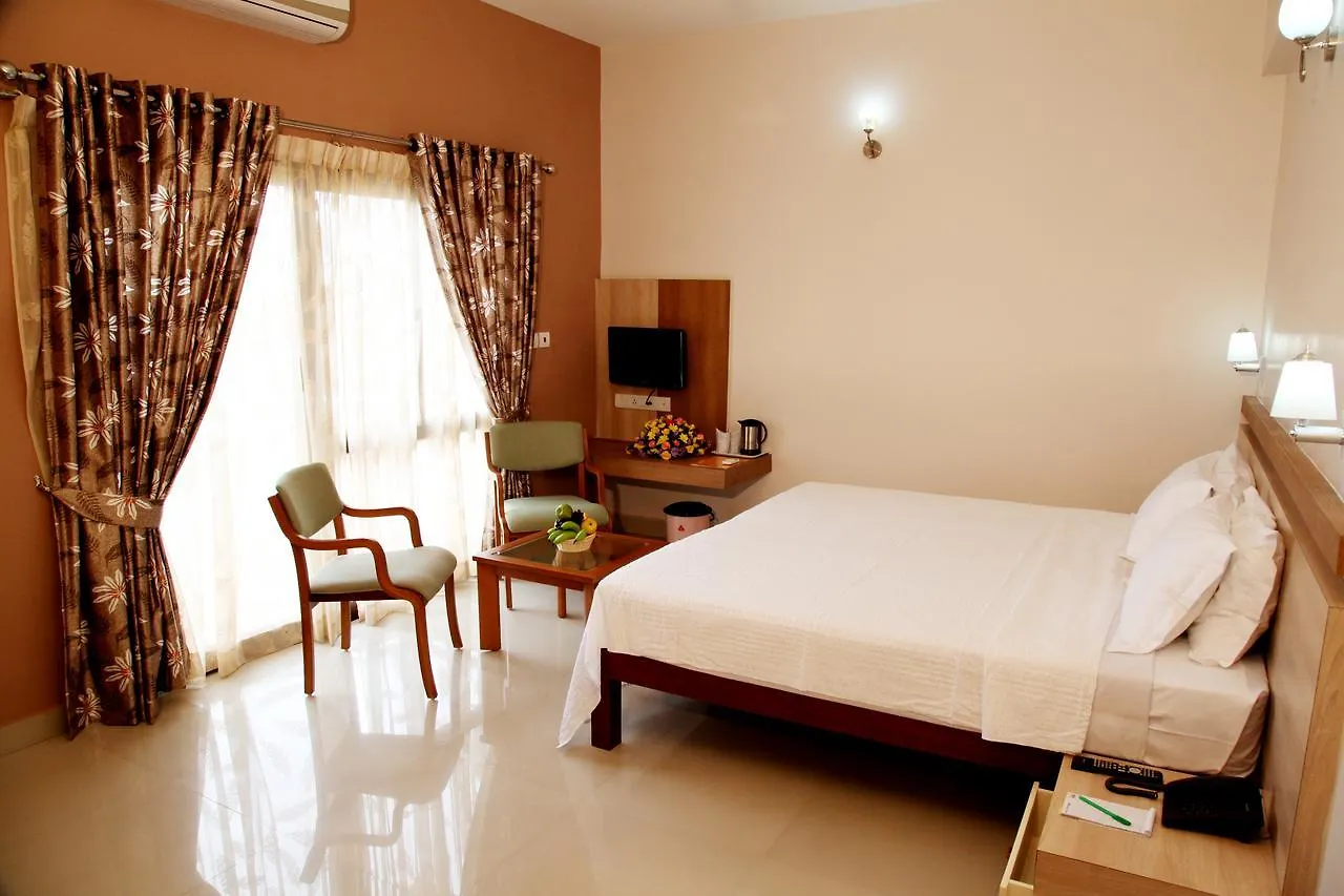 Hotel Polariz Parassinikkadavu